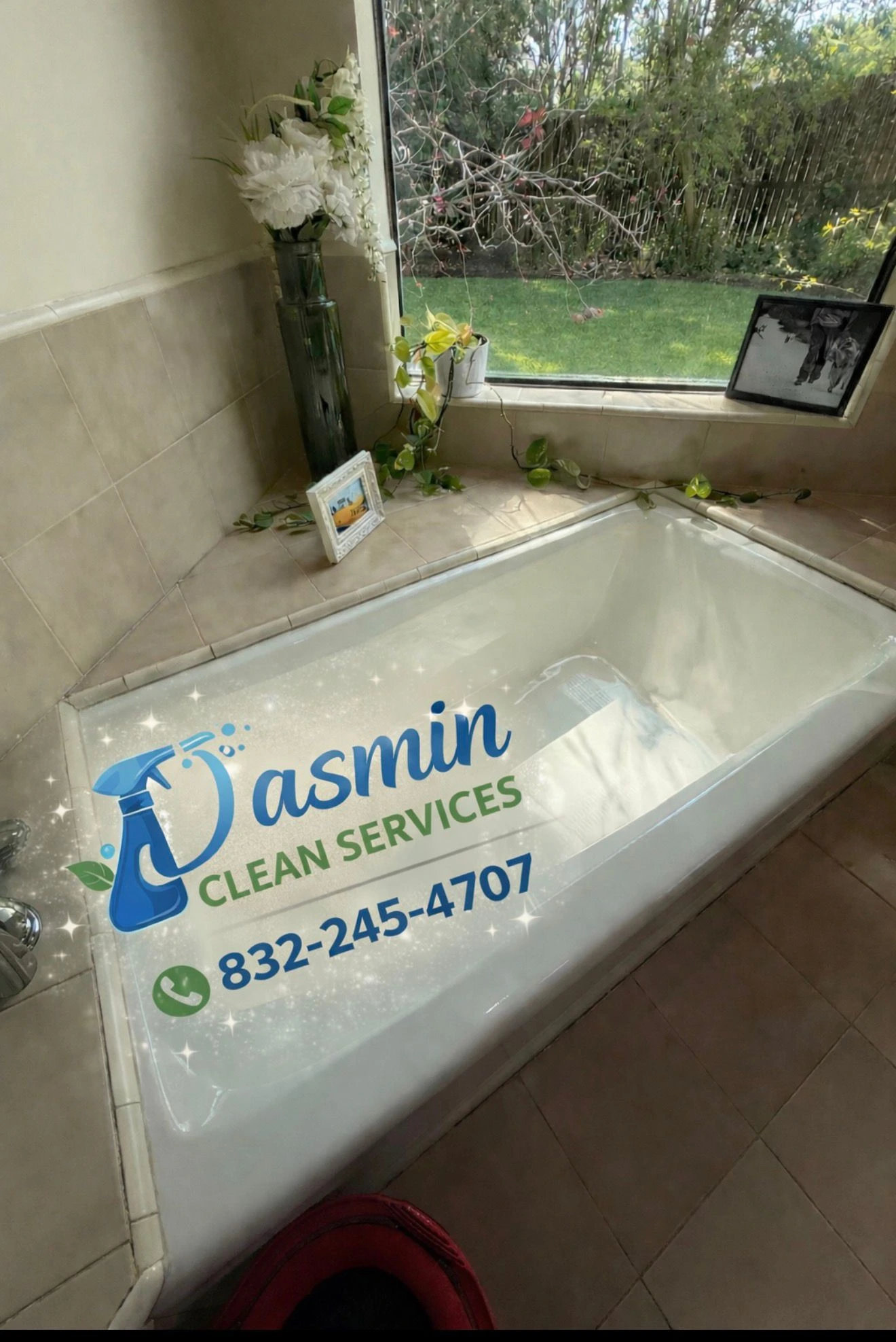 Jasmin Services Cleaning bathroom cleaning service cleaning shower glass in Houston TX