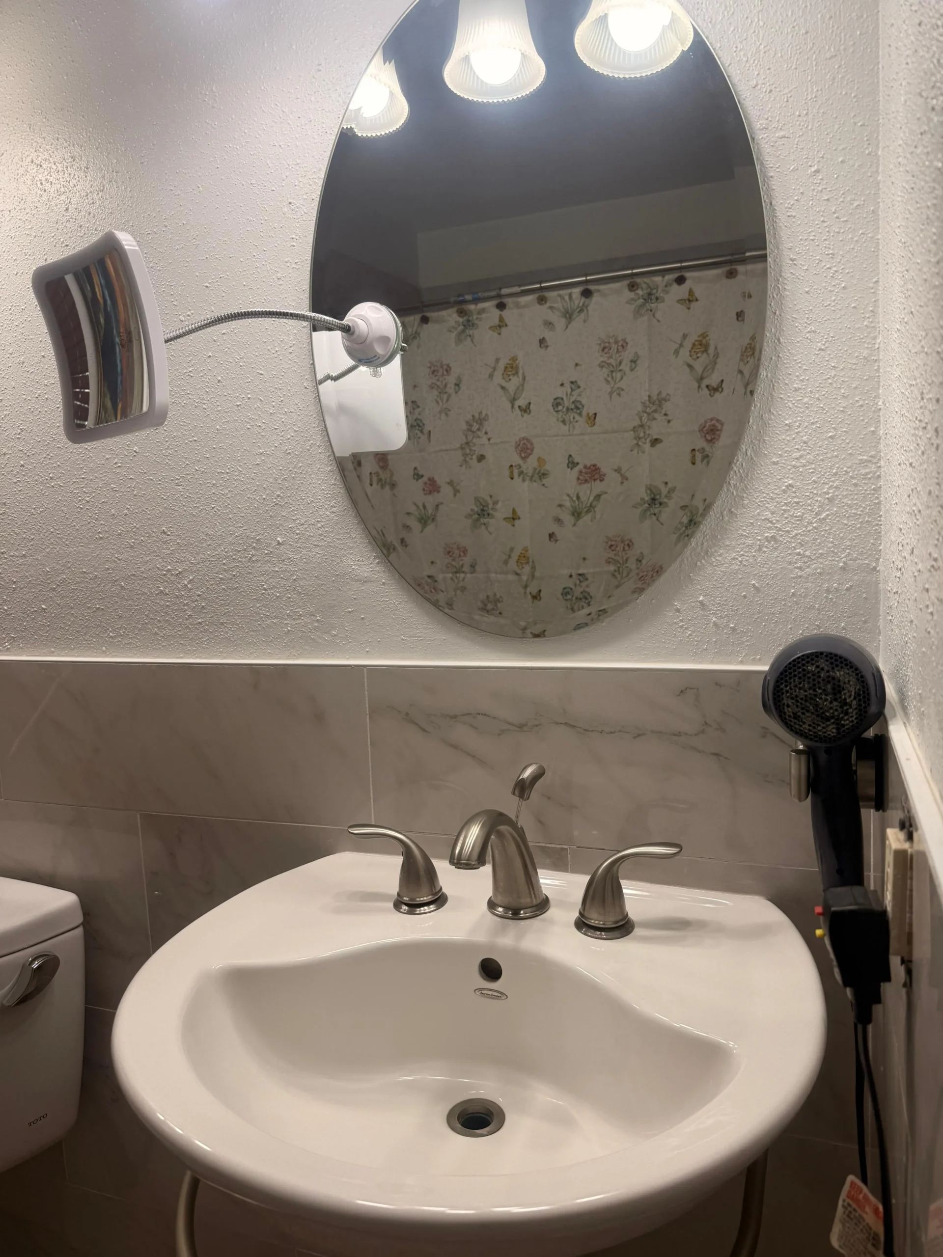 Clean bathroom ready to use